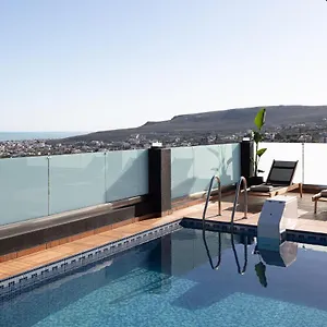 Nero Villa